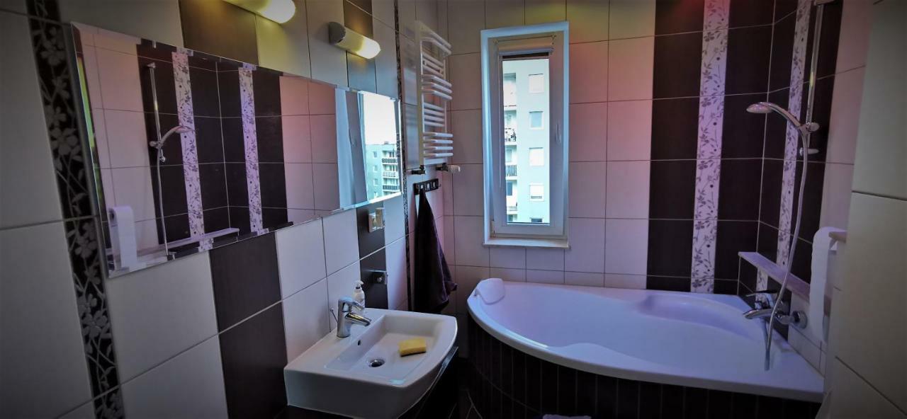 Apartament Familijny Gdansk 3 Rooms 64M2 エクステリア 写真